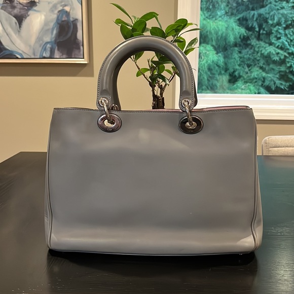 Authentic Dior Women Handbag Diorissimo Gray Leather - Picture 4 of 14